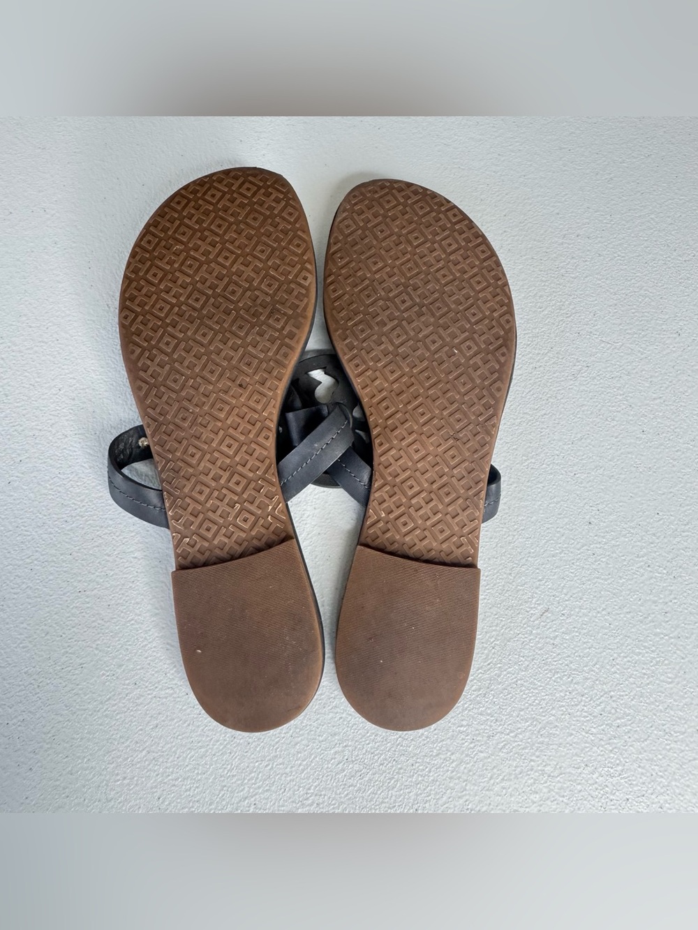 Tory Burch Miller Thong Sandal Gray Size 8 ½ - Picture 8 of 9